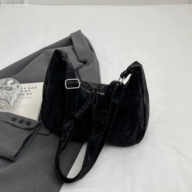 Zipper Closure Shoulder Bag