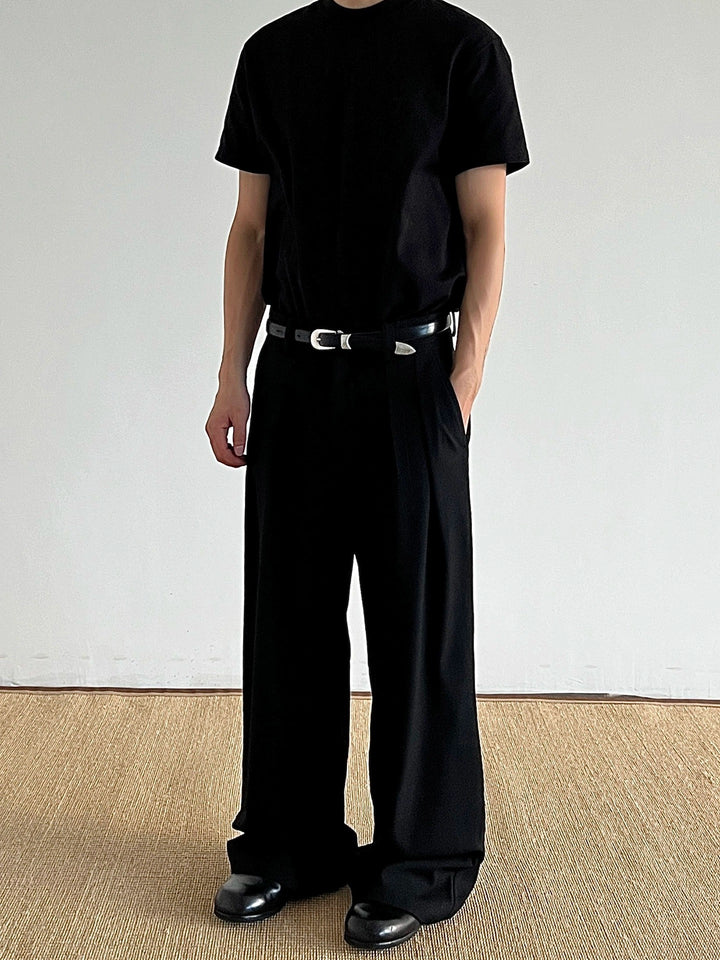 Loose Straight Fit Pleated Pants