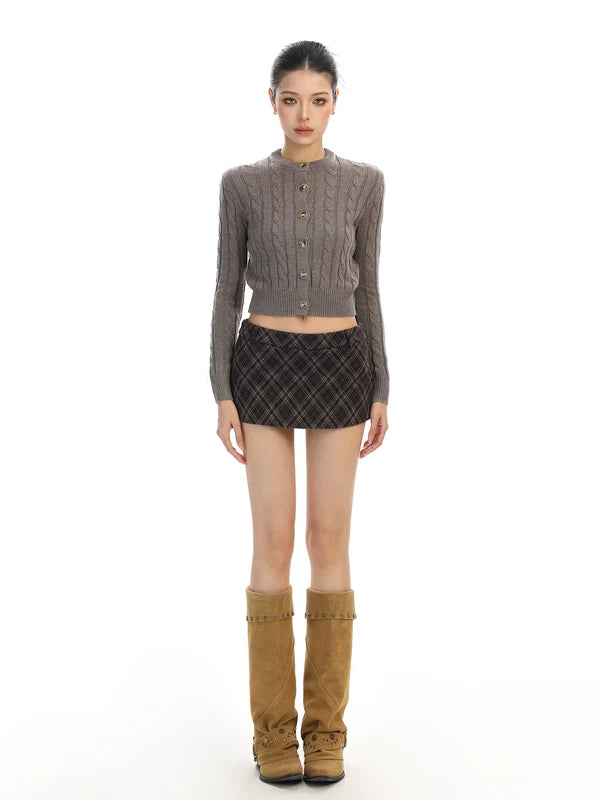 Cable Knit Cropped Button Cardigan Sweater 3