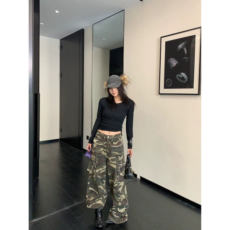 Distressed Camouflage Wide Leg Cargo Pants 5