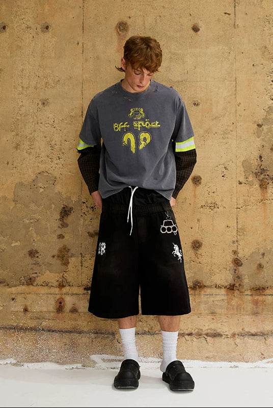 Distressed Layered Street Graphic T-Shirt 2