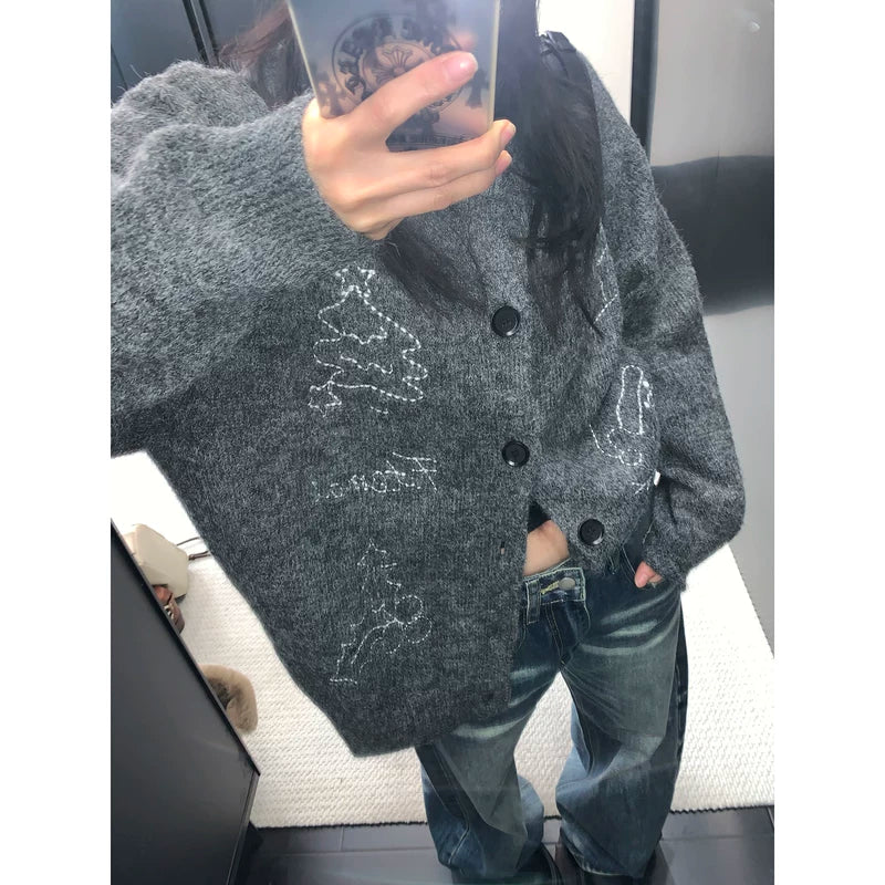 ,1627207:28334,6168702387662,1627207:28334,6168702387663,1627207:28334,6168702387660,1627207:28334,6168702387661,6168702387662,6168702387663,6168702387660,6168702387661, Embroidered Knit Button Front Cardigan Sweater