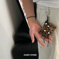 Sac à chaîne de taille en perles à imprimé léopard 