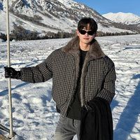 جاكيت بافر بقلنسوة فرو منقوشة على شكل رأس الكلب 