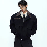 포켓이 있는 대비 라펠 워크웨어 자켓 