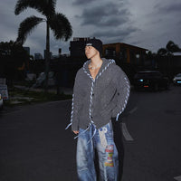 سويت شيرت بغطاء رأس مع حافة مزودة بسلسلة 