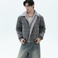 سترة قطنية مخططة مع طوق من الفرو الصناعي 