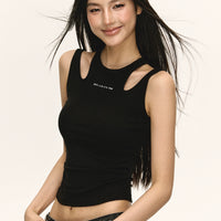 Top sin mangas ajustado con corte en los hombros 