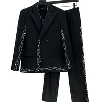 Conjunto de Satin Bordado em Duas Peças com Calças 