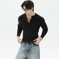 كنزة هينلي محبوكة ضيقة ذات قوام مضلع 