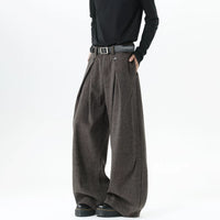 بنطال واسع الساق بتصميم مستقيم مع طيات 