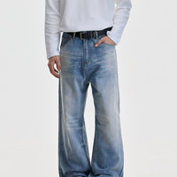 بنطلون جينز واسع الأرجل مع حواف عريضة 