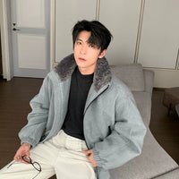 جاكيت من خليط الصوف مبطن بياقة من الفليس 