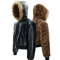 معطف ذو غطاء رأس مبطن بالفليس بطبعة تمساح قابلة للعكس 