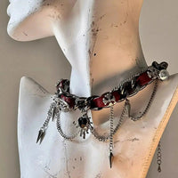 Nietenmetall-Lederkragen 