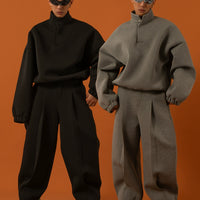 سويت شيرت فضفاض بقلنسوة مرتفعة 