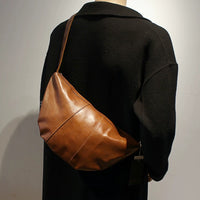 Sac à bandoulière en cuir en forme de dumpling 
