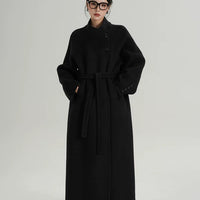 معطف بطول الصوف الطويل مع حزام وياقة قائمة 