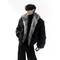 جاكيت منفوخ بأسفل مع طوق من الفرو الصناعي 