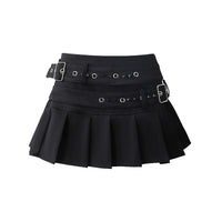 تنورة ميني من الصوف مع بنطلون داخلي 