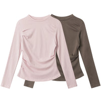 بلوزة برقبة مدورة بأكمام طويلة وخصر مجعد 