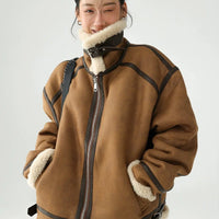 Kadınların Fermuarlı ve Tokalı Koyun Postu Astarlı Ceketi 