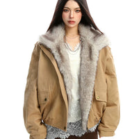 جاكيت باركا مع غطاء رأس مزود بفرو شتوي 