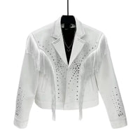 جاكيت قصير بكولار مزين بالأحجار اللامعة مع دلايات 