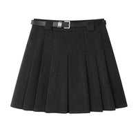 تنورة مطوية بحزام 