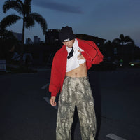 سروال واسع الساقين بتصميم تمويهي بأسلوب الشارع 