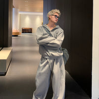 Sweat à capuche et pantalon large 