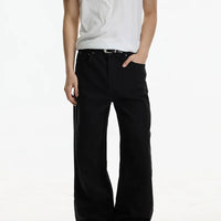 جينز ضيق ذو ساق مستقيم وواسع 