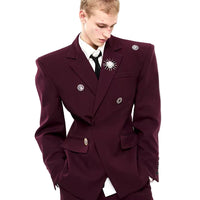 메탈 브로치 디테일이 있는 울 수트 재킷 