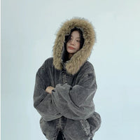 Manteau à capuche en velours côtelé avec col en fourrure 