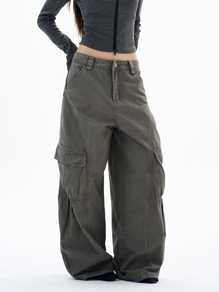 Pantaloni tuta cargo a gamba larga con tasche 
