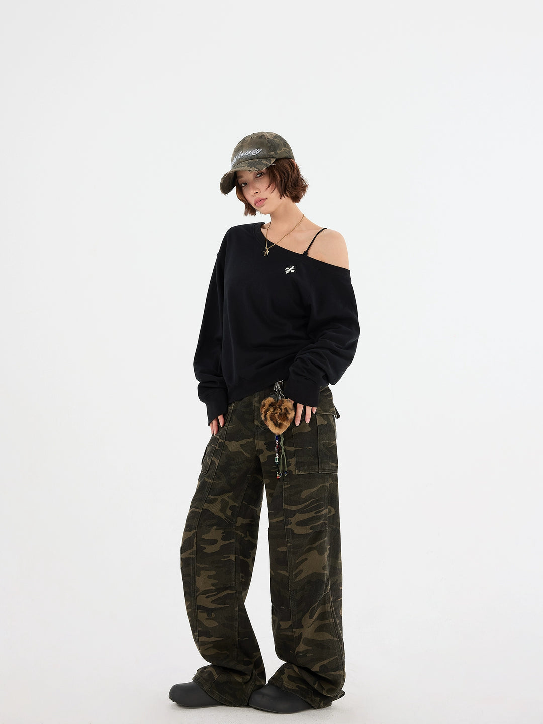 Sweat-shirt à col off-shoulder avec impression croisée 