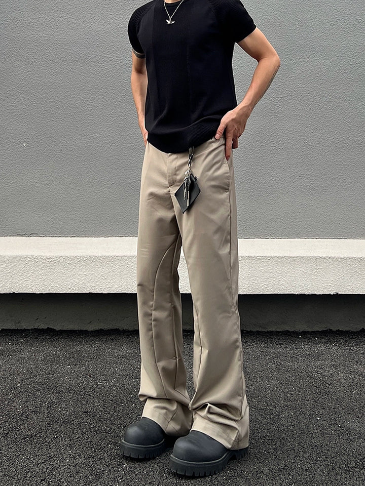 Ausgestellte gerade Slim-Fit Freizeit-Hosen 