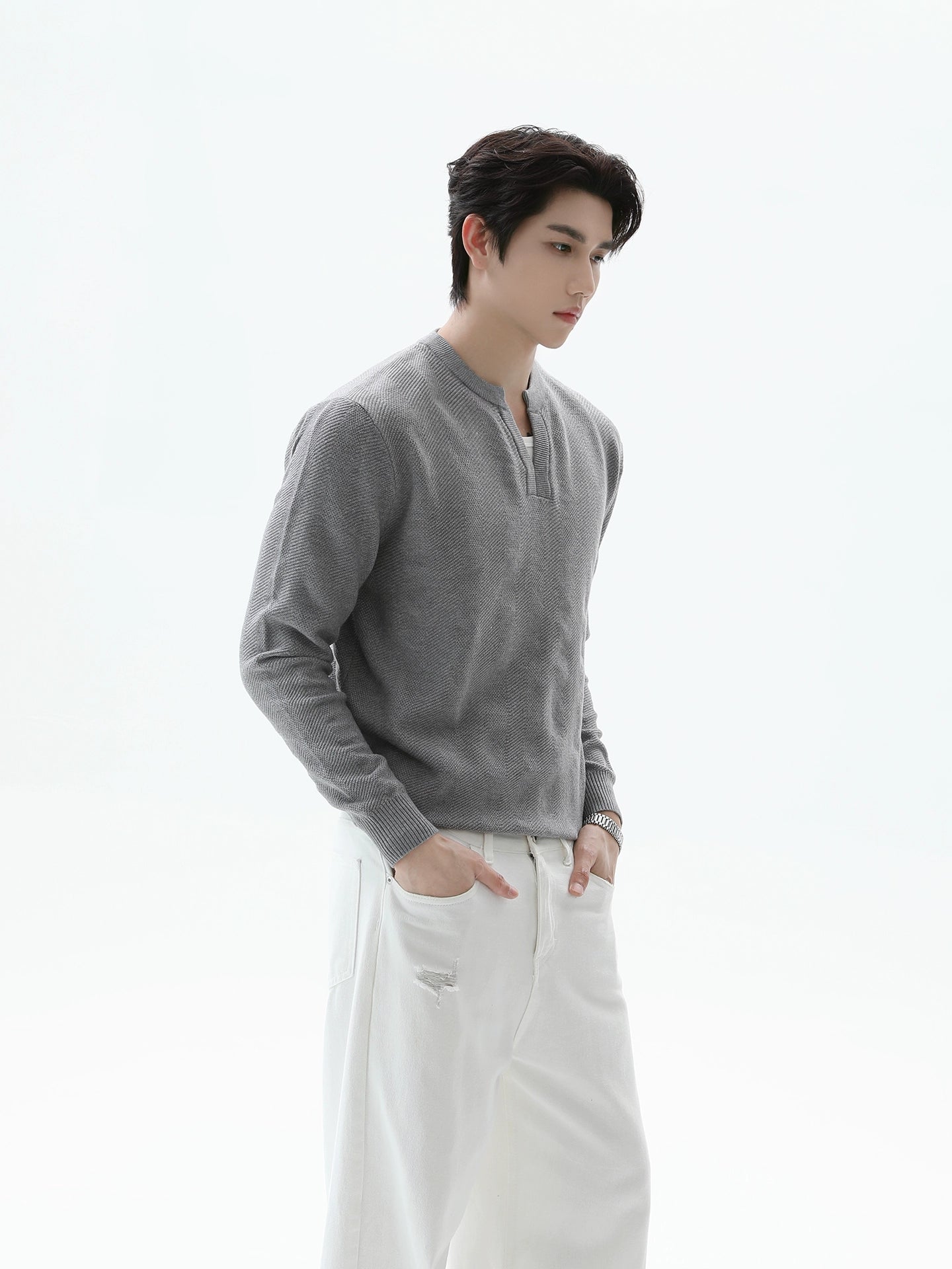 Erkekler için V-yaka Örgü Kazak 