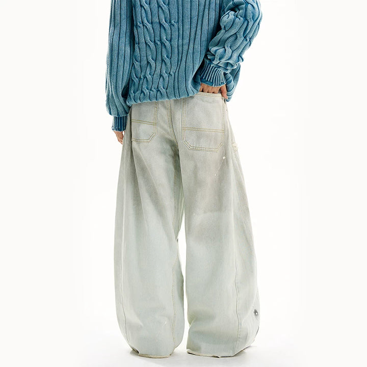 Jeans larges à jambes évasées de longueur solennelle 