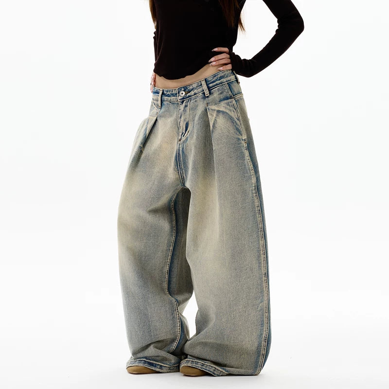 Wide-Leg Pleated Loose Fit Jeans