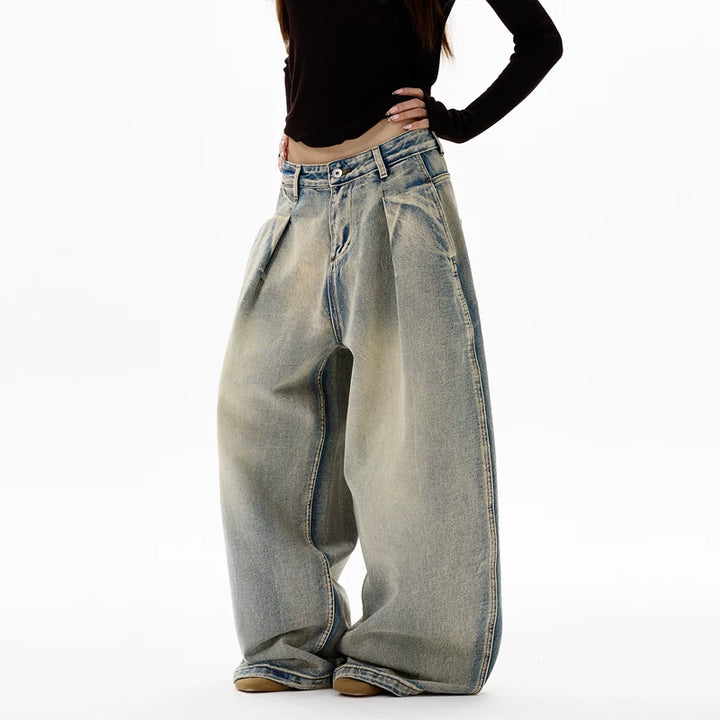 Wide-Leg Pleated Loose Fit Jeans