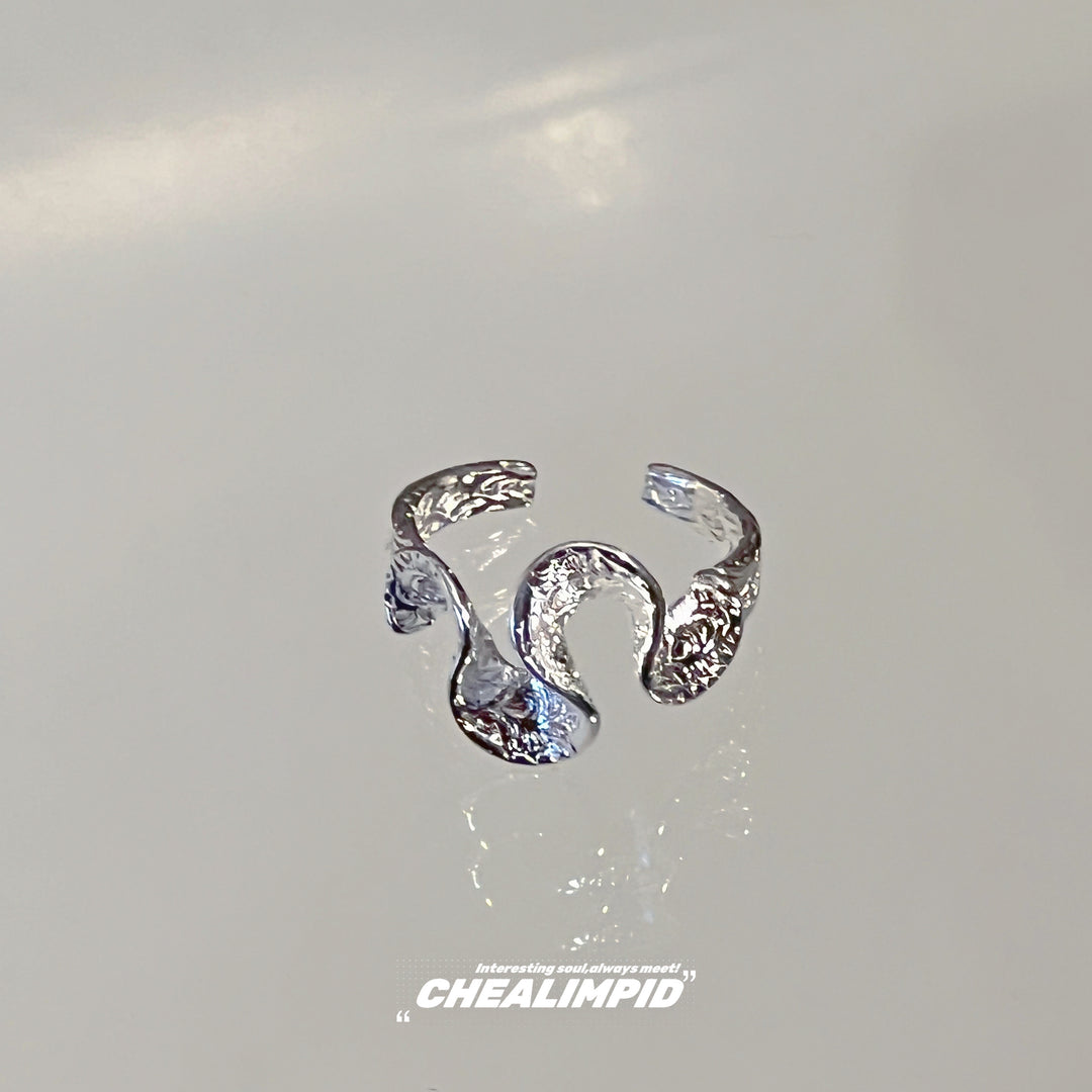 Irregular Twisted Geometric Open Ring