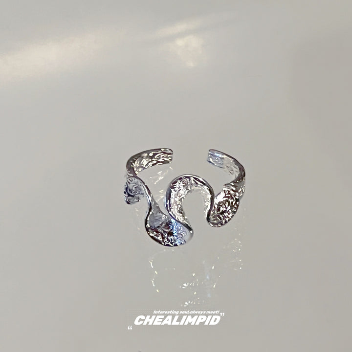 Irregular Twisted Geometric Open Ring