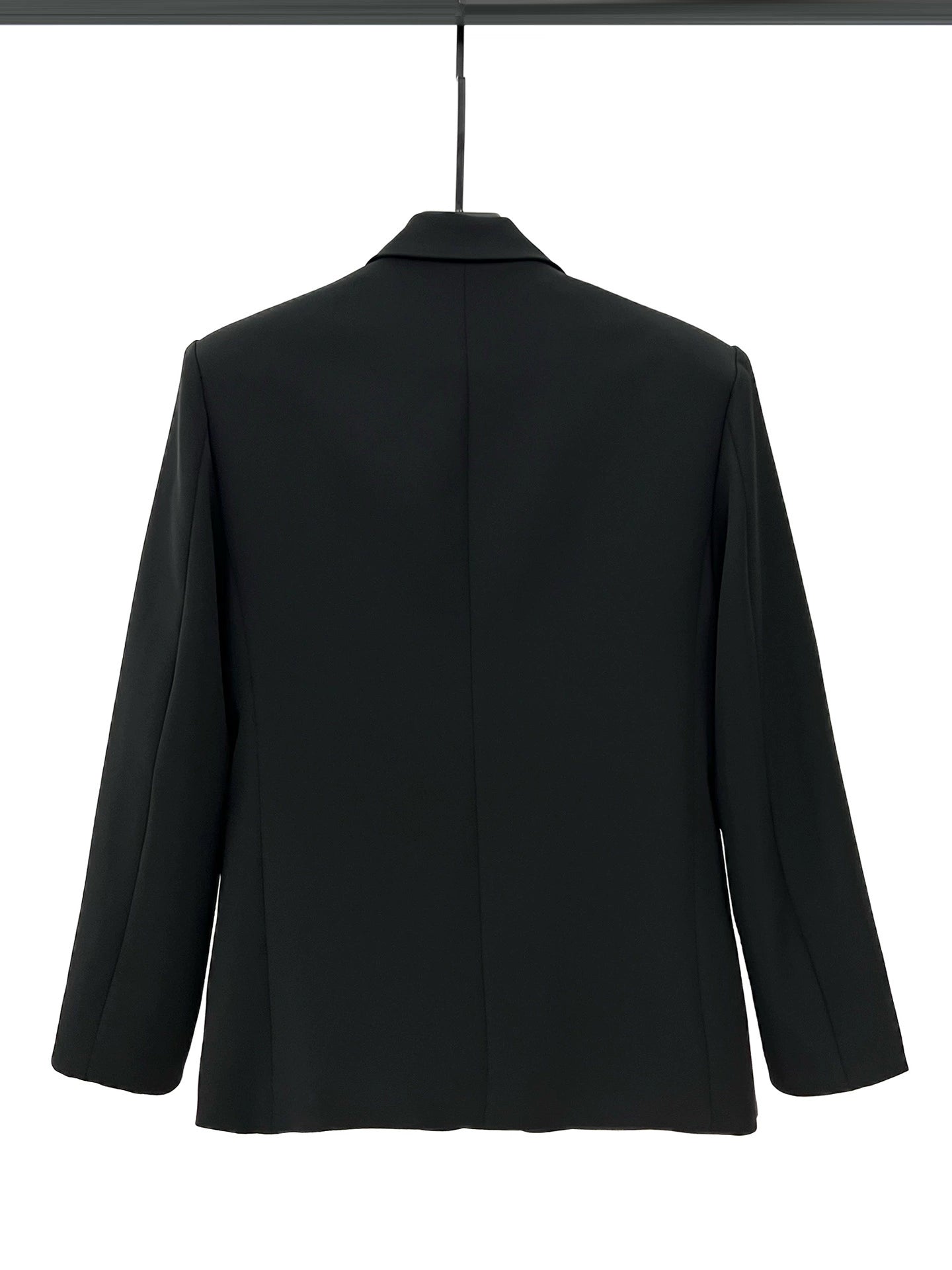 جاكيت بدلة مع وسادات كتف مزخرفة على شكل زهرة 