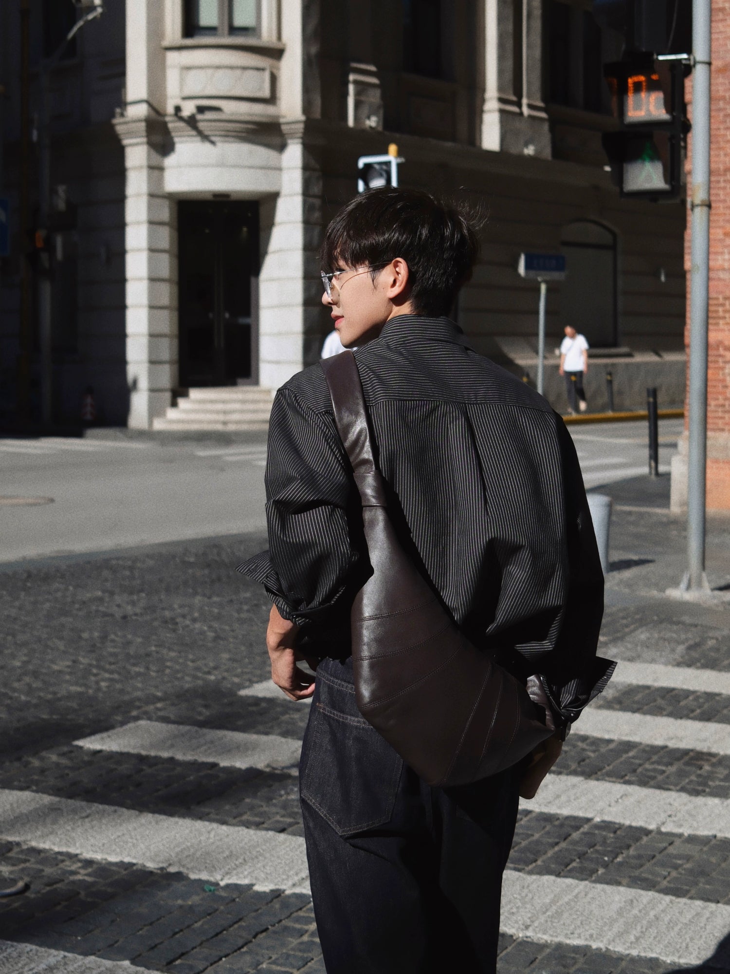 قميص قطن مخطط بأكمام طويلة بأسلوب رجعي 