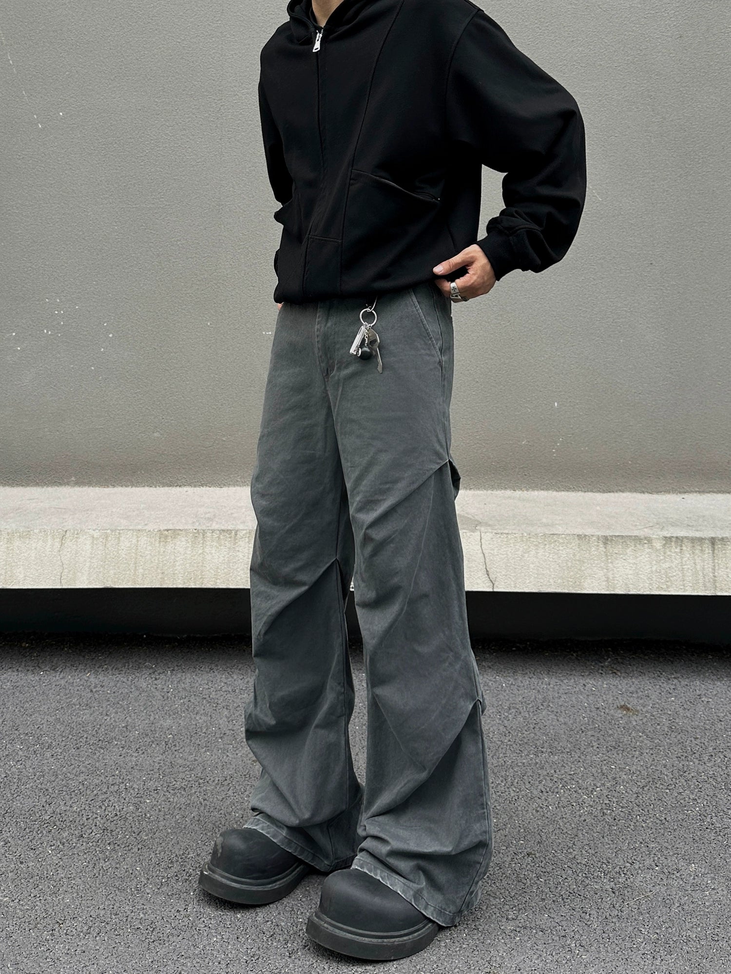 بنطلون كاجوال مستقيم فضفاض بتصميم عتيق 