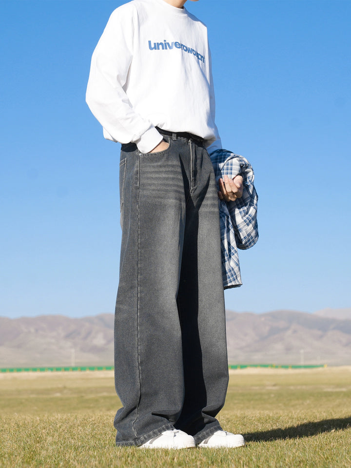 Distressed Loose Straight Washed Jeans
