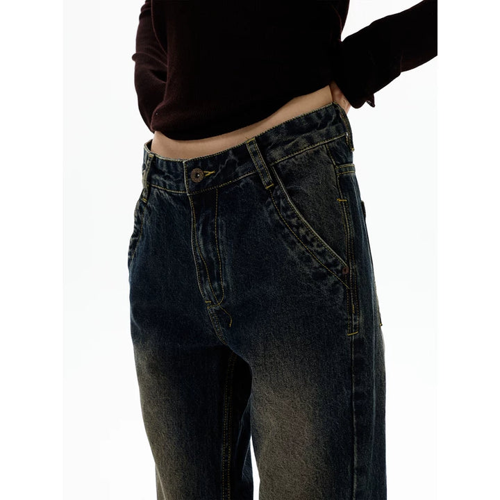 بنطلونات مستقيمة ضيقة بتصميم رجعي متآكل 