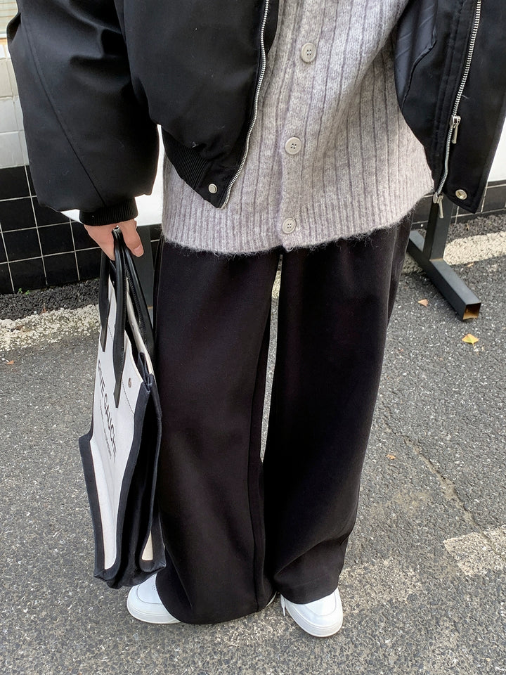 Pantalons décontractés en laine plissée à coupe droite 