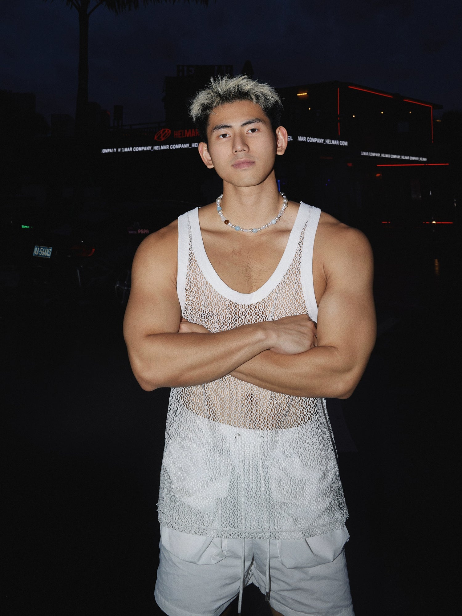 سترة بدون أكمام عادية من الشبك الشفاف 